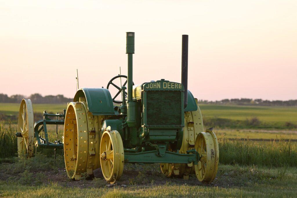 Antique John Deere Model D tractor (1923)