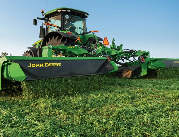 Frontier™ R950R Rear Mount Mower-Conditioner
