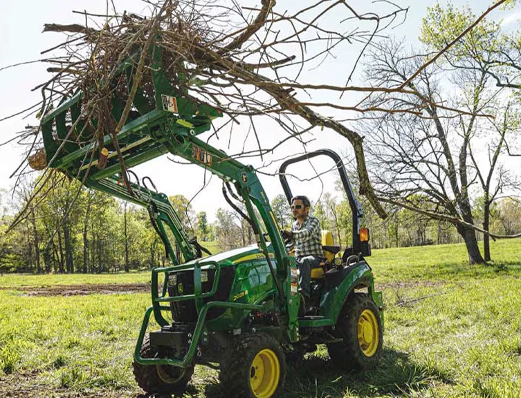 John Deere 2025R Compact Tractor Working